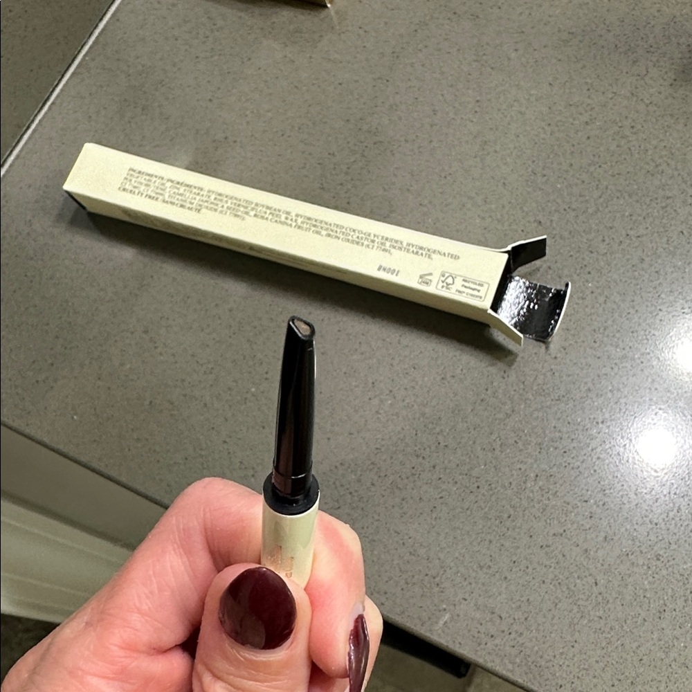 Babyblade Eyebrow Pencil - Dark Brown - Picture 7 of 7